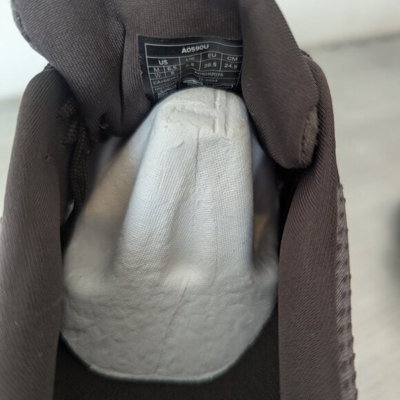 Alo Runner Shoes - Picture 2 of 5